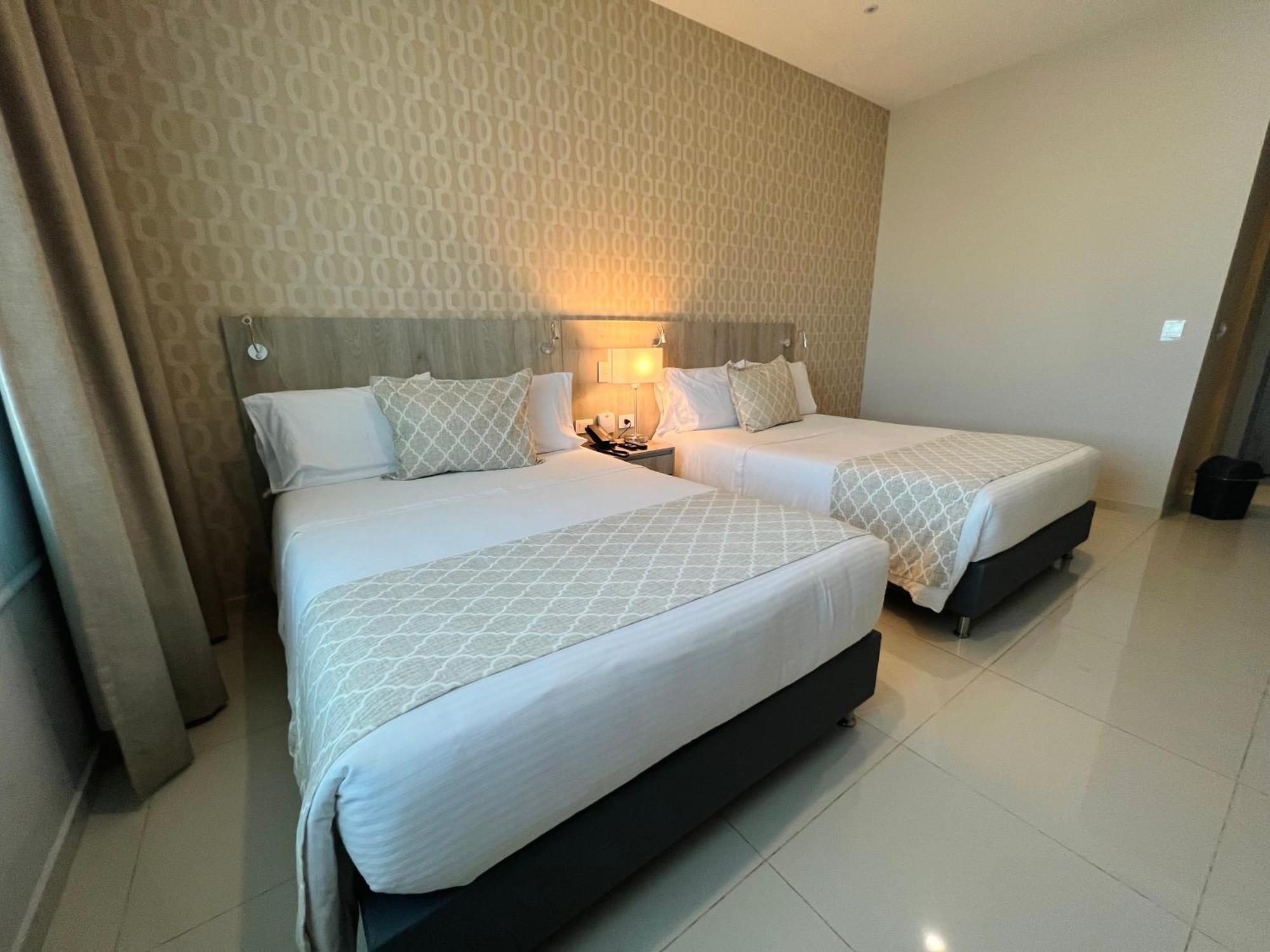 Hotel Dorado Plaza Alto Prado Barranquilla  Exterior photo